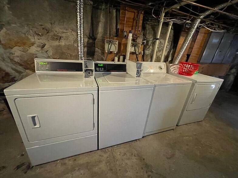 Building Photo - 12 Cumberland St