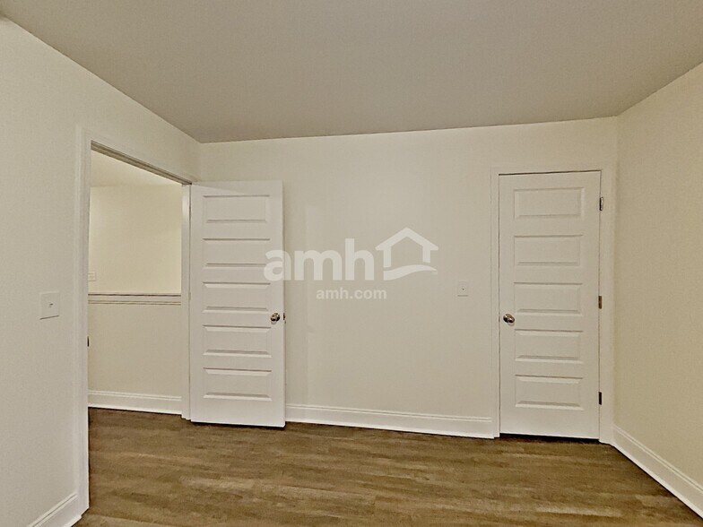 Building Photo - 5312 Tupelo St