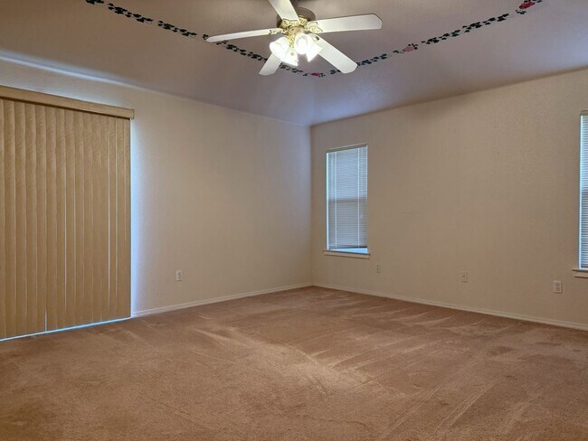 Building Photo - Charming 3-bedroom, 2-bath home in North Merced!