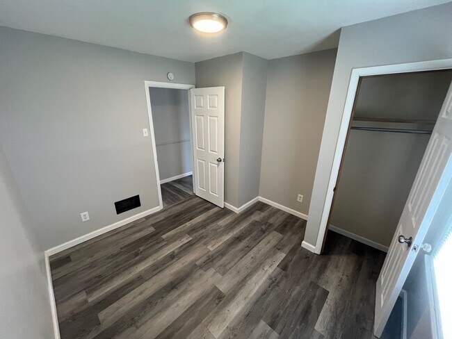 Building Photo - 7314 Albright Ave