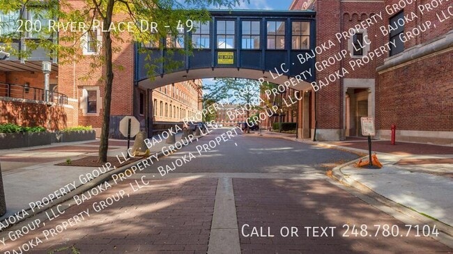 Building Photo - 200 River Pl Dr