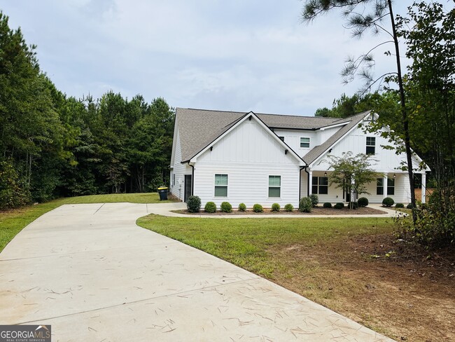 Building Photo - 1417 Rock House Rd