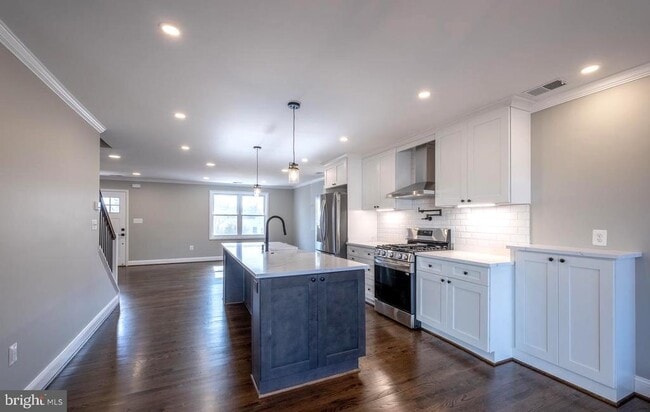 Building Photo - 6816 Westcott Rd