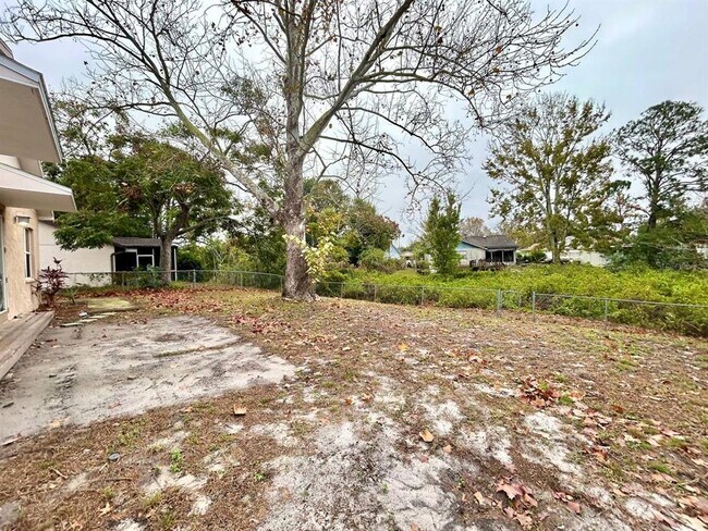 Building Photo - 7608 Anaheim Ave