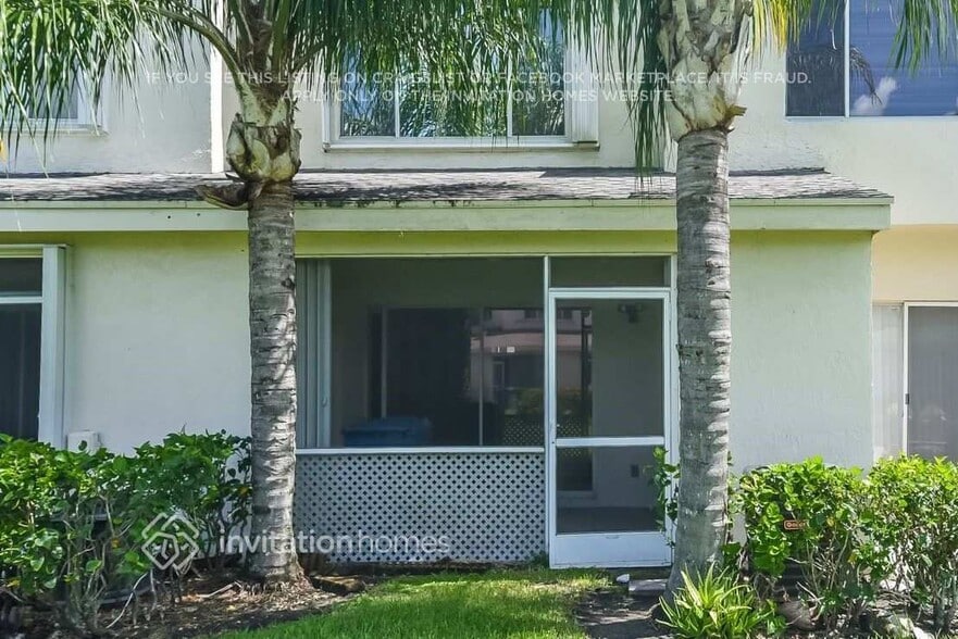 Building Photo - 16648 Hemingway Dr