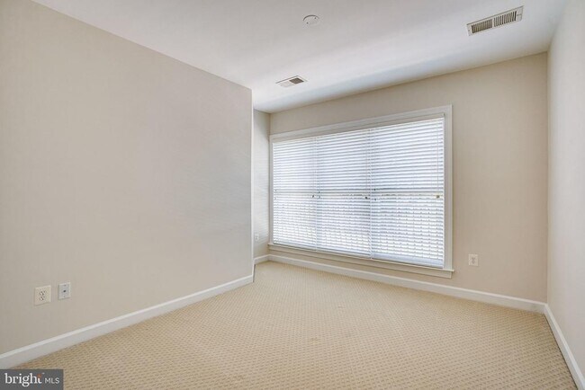Building Photo - 24897 Pinebrook Rd