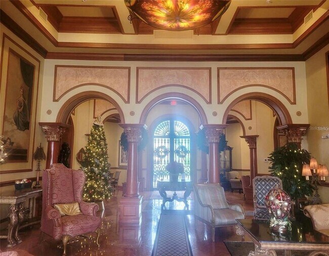 Building Photo - 2709 Via Cipriani