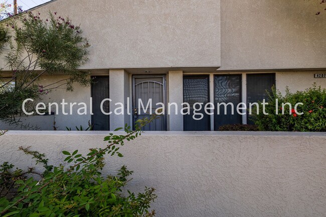 Building Photo - 4207 Eton St