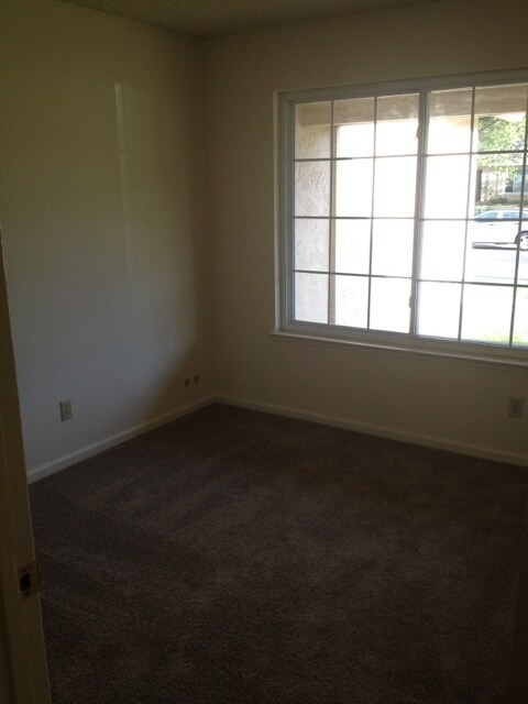Building Photo - Recently Remodeled Four Bedroom Rosemont Home with Large Backyard!