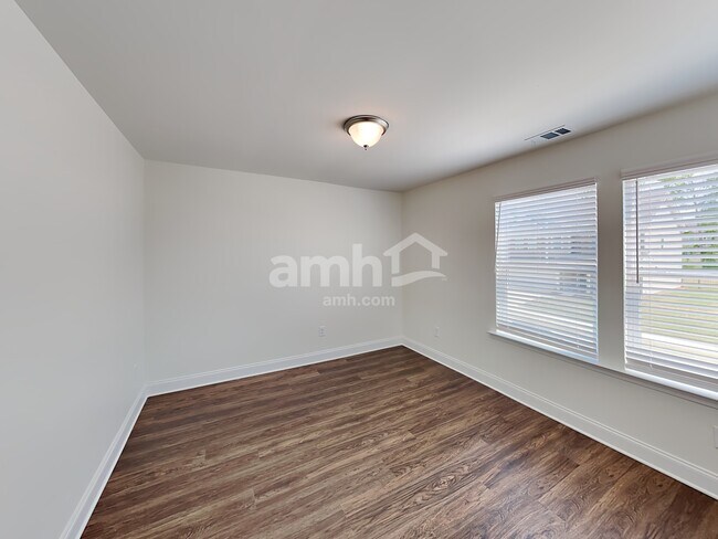 Building Photo - 412 Tributary Ln