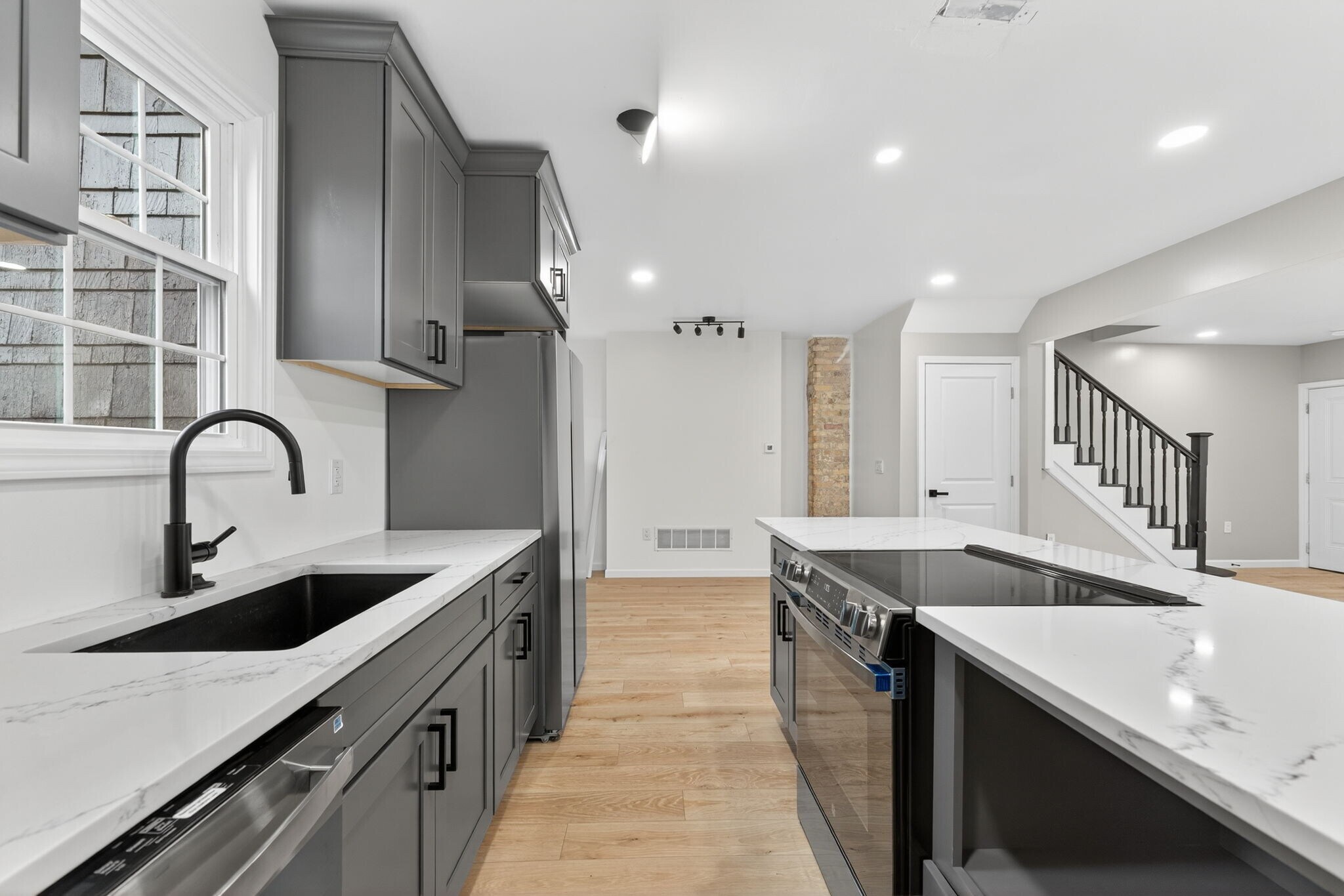 Building Photo - 1123-1125 S Ohio Ave