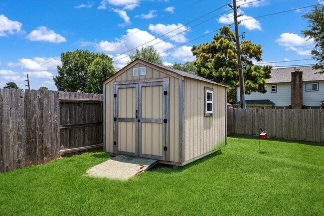 Building Photo - 20602 Pioneer Oak Ln