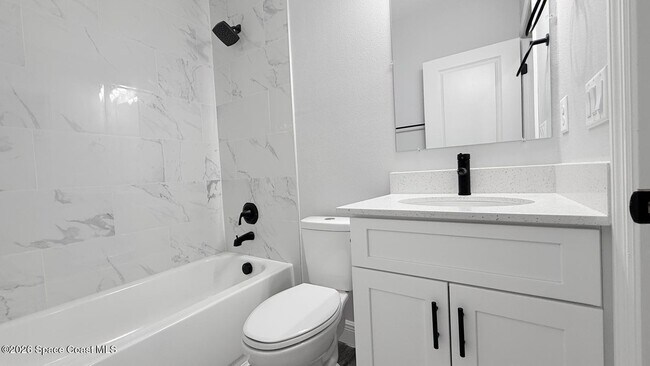 Building Photo - 1581 S Montgomery St