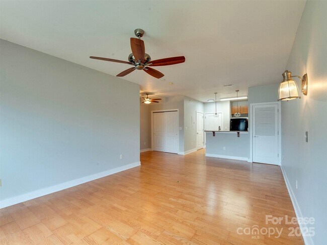 Building Photo - 630 Calvert St