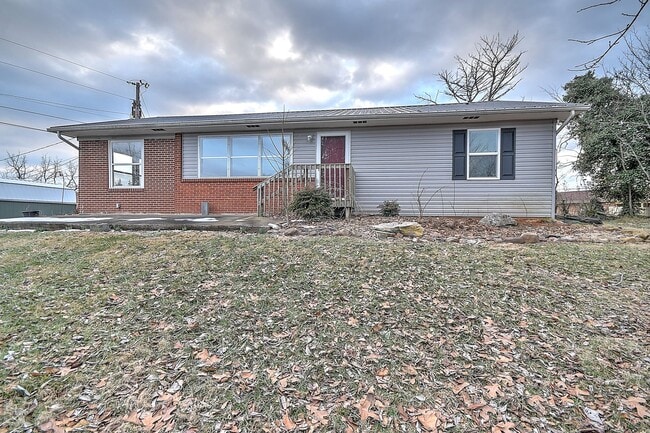 Building Photo - 108 Cottonwood Dr