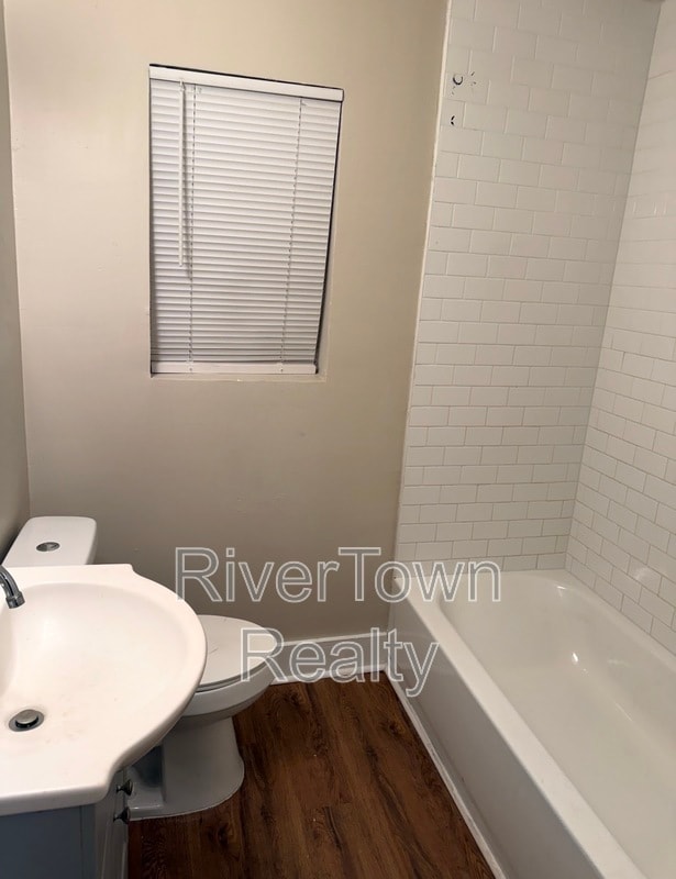 Building Photo - 192 Charter Ave