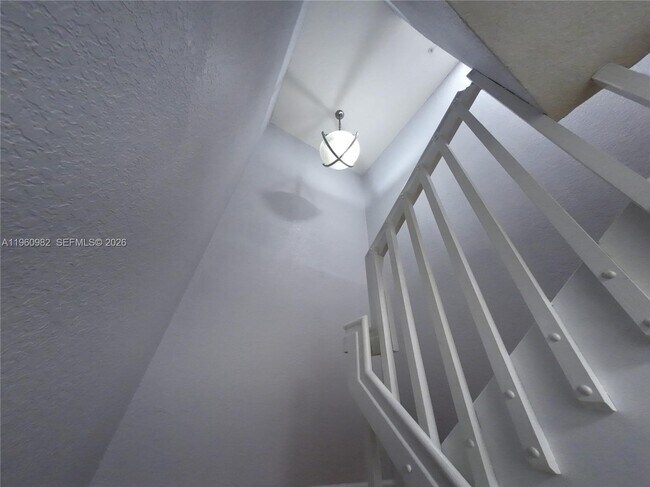 Building Photo - 130 Jacaranda Country Club Dr