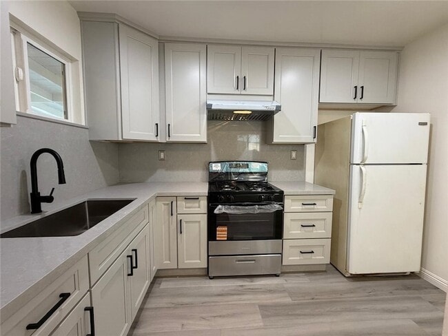 Building Photo - 1316 Walnut St