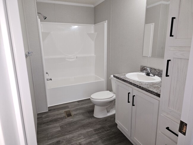 Building Photo - 9614 Seaway Dr