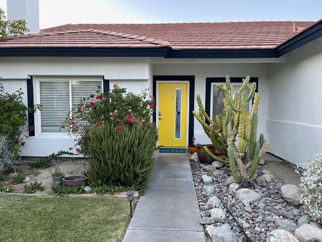 Building Photo - 1610 Amelia Way