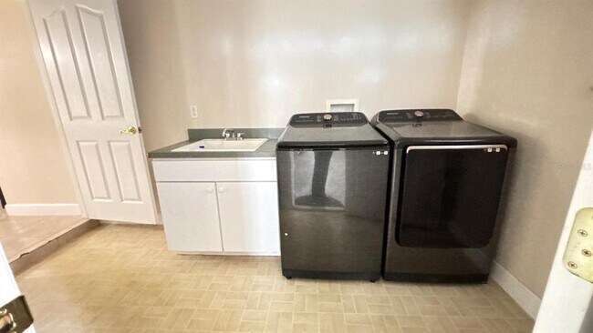 Building Photo - 20721 Angels Landing Ct