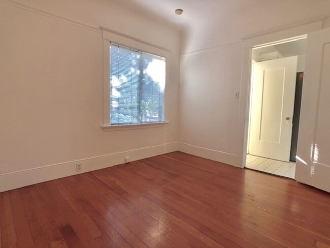 Building Photo - 1612 Gould Ct