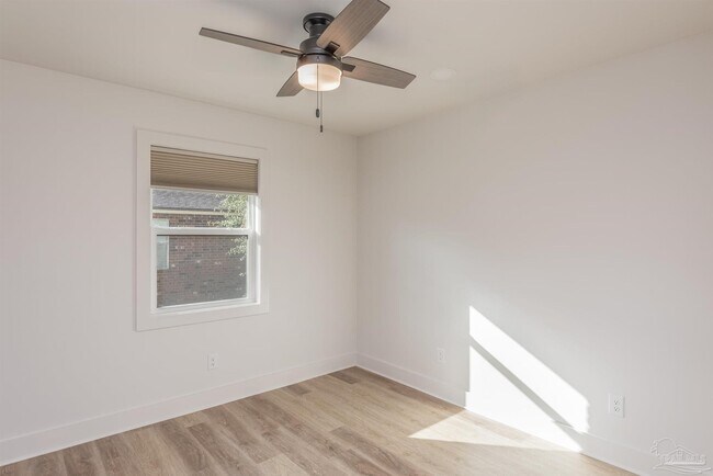 Building Photo - 2540 Hallmark Dr