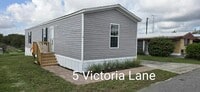 Building Photo - 5 Victoria Ln