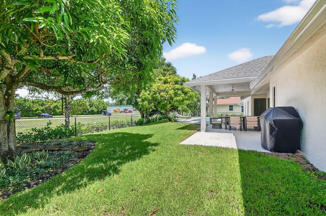 Building Photo - 13949 Sheffield Ct