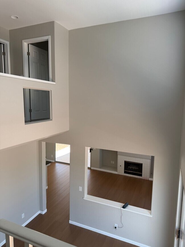 Building Photo - North Summerlin