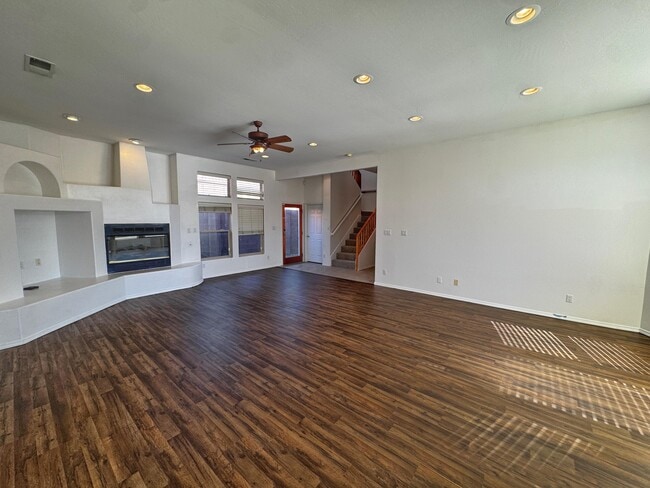 Building Photo - 4629 Spanish Sun Ave NE