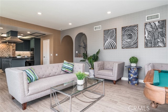 Building Photo - 17579 Marengo Dr