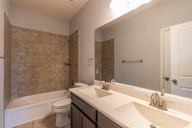 Building Photo - 529 Cerrito Cove