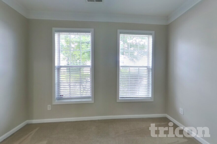 Building Photo - 3395 Wickum Rd