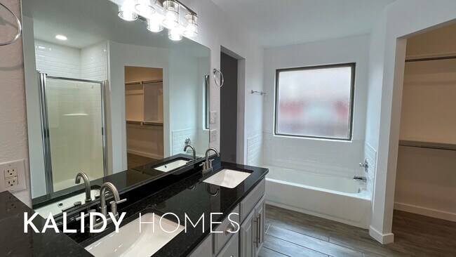 Building Photo - 5921 SE 88th St