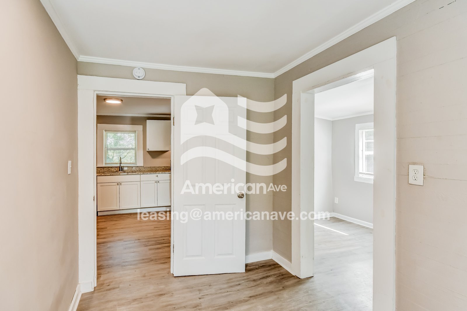 Building Photo - 907 47th Way S