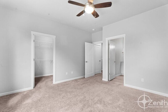 Building Photo - 16314 NE 20th St