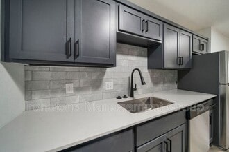 Building Photo - 4523 E 31st St