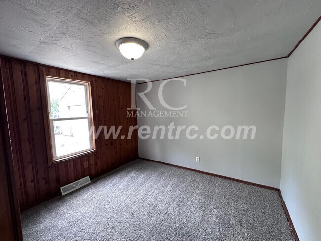 Building Photo - 230 Tennessee-