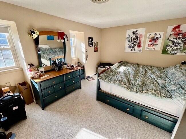 Building Photo - 28 Shackle Way