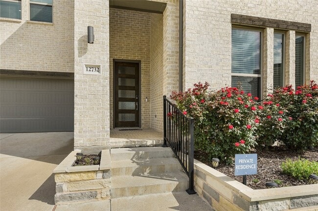 Building Photo - 12732 Cooper River Trl