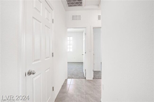 Building Photo - 5613 Steampunk St