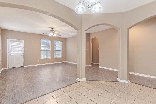 Building Photo - 7414 Bering Landing Dr