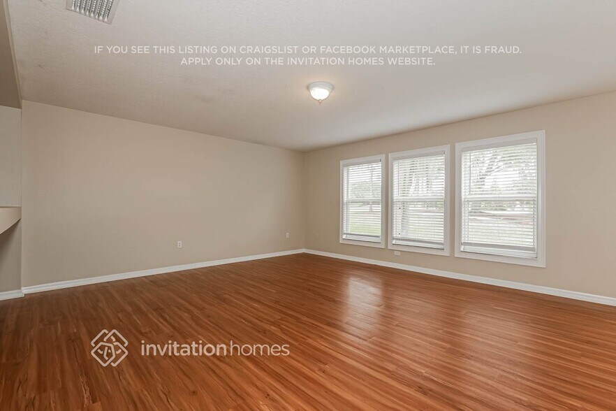 Building Photo - 6954 Lake Eaglebrooke Dr