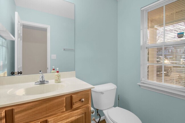 Building Photo - Keswick Place Townhome