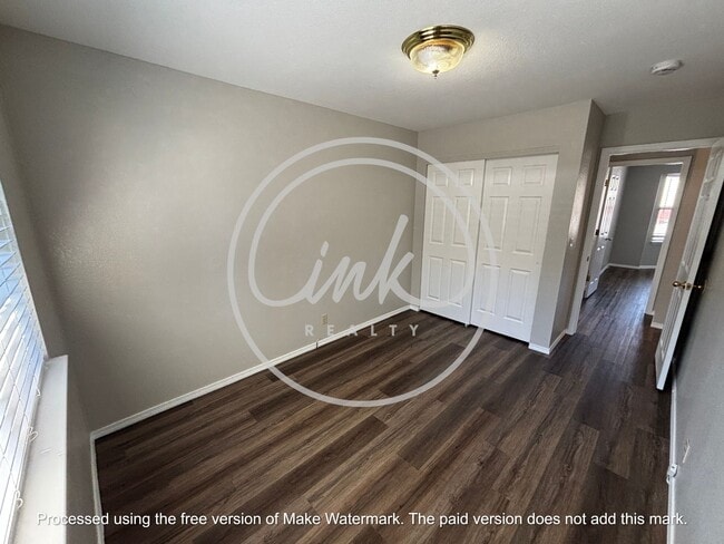 Building Photo - Newly updated Chichester Estates home