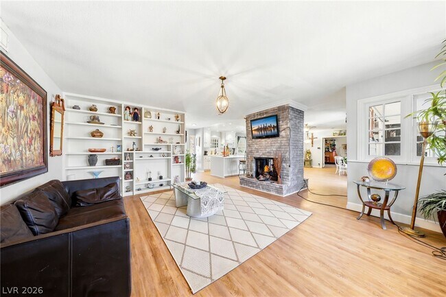 Building Photo - 1631 Ottawa Dr