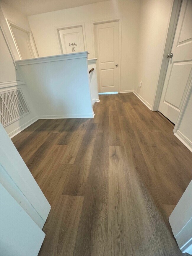 Building Photo - 21510 Austell Pond Dr