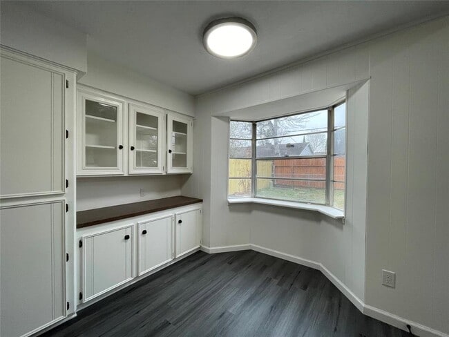 Building Photo - 12034 Tanager St