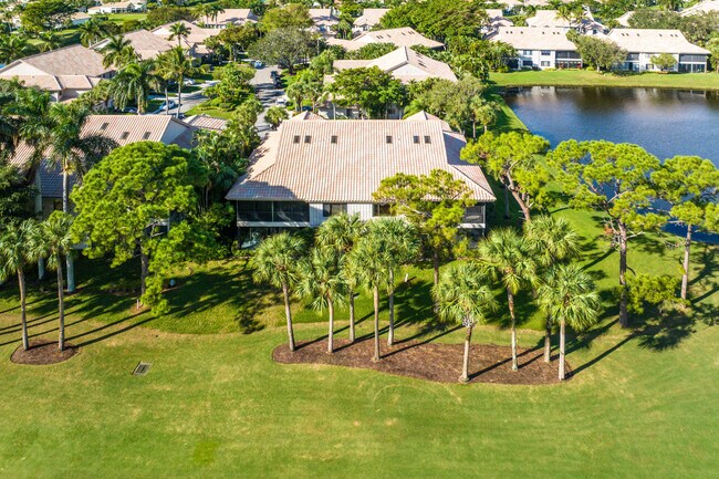 Building Photo - 16939 Isle of Palms Dr